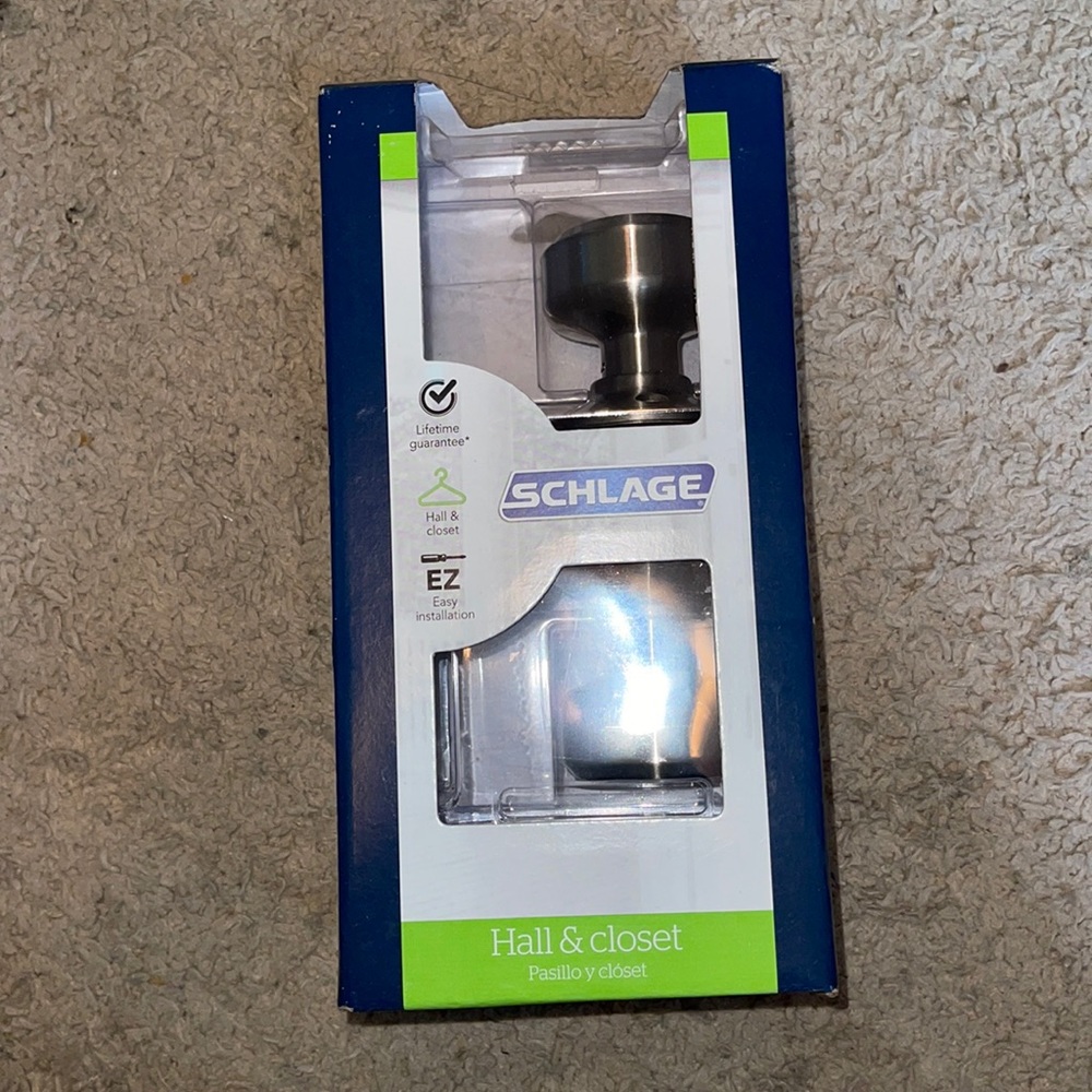 Schlage closet Door knobs ❤️ 2/$15 - Picture 2 of 4